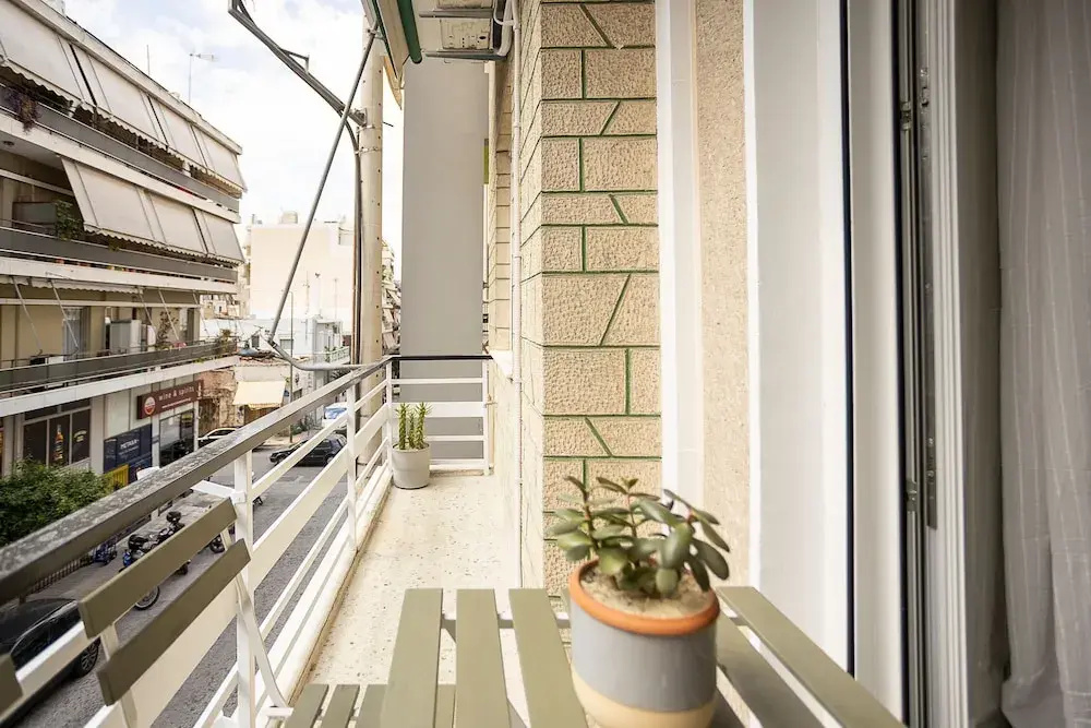 Spacious 2-bedroom Retreat in the Heart of Athens