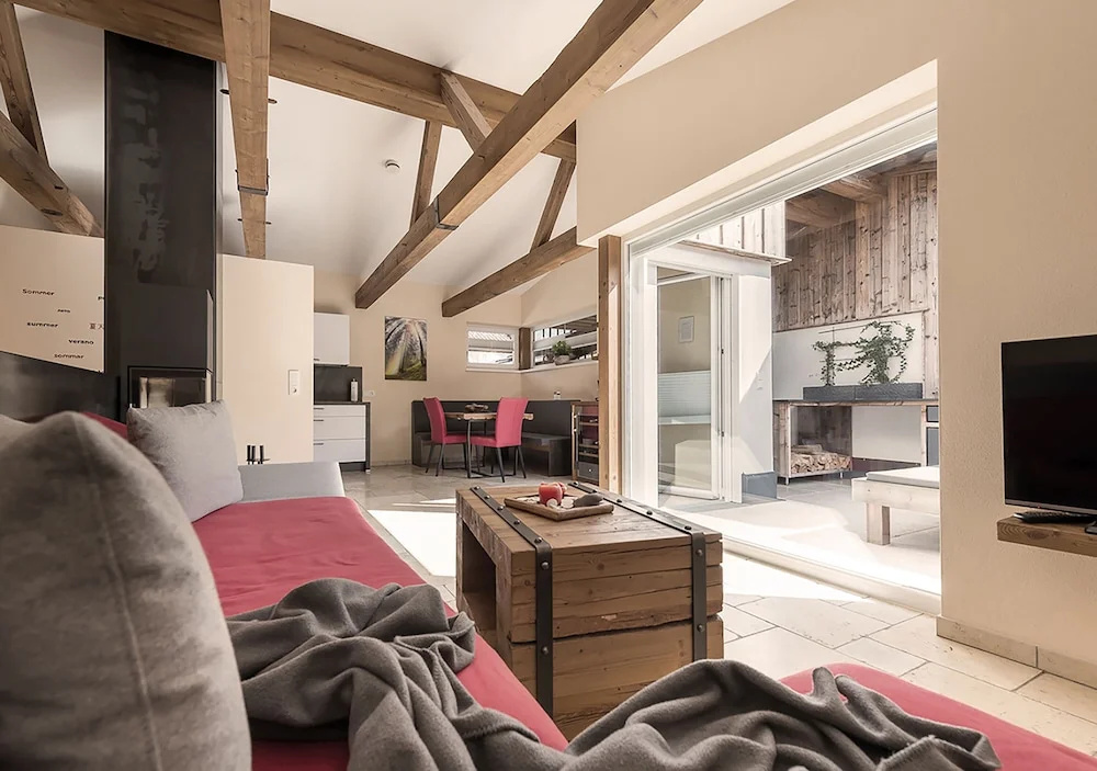 2 Bedrooms Family Cottage with mountain view