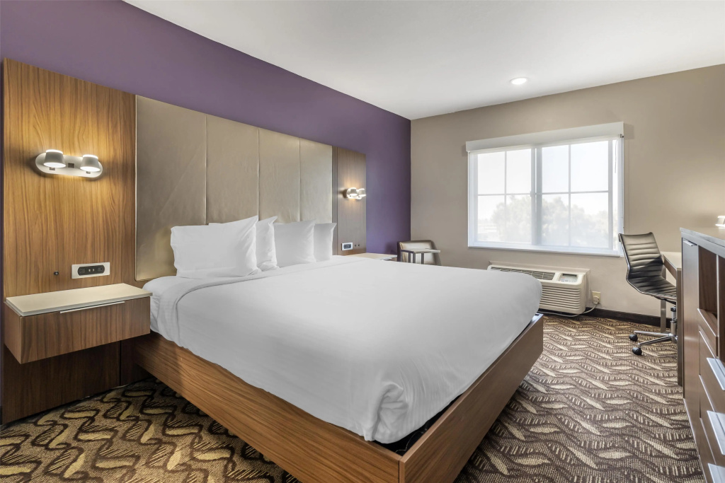 Отель Best Western Airport Plaza Hotel – LAX  Airport LA Stadium в Инглвуде