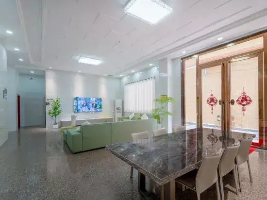 Huidong Shuangyuewan No.17 Inn