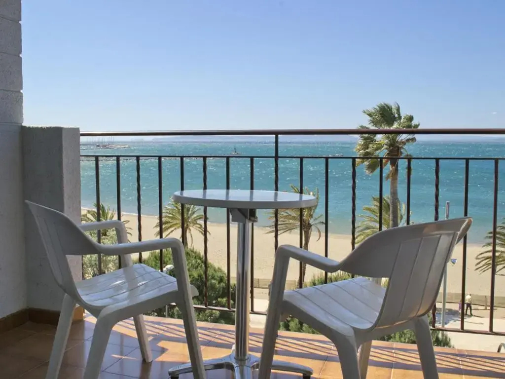 Standard Double room with sea view (twin beds)