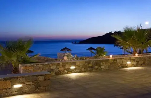 Beach & Waterfront