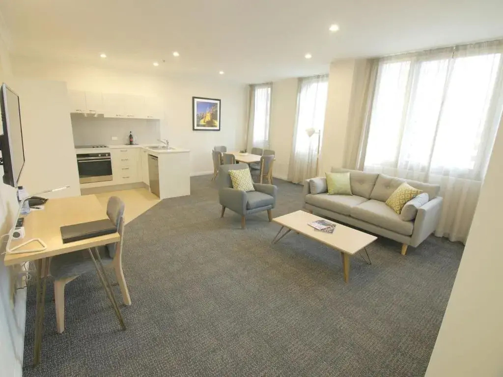 3 Bedrooms Double Suite (full double bed)