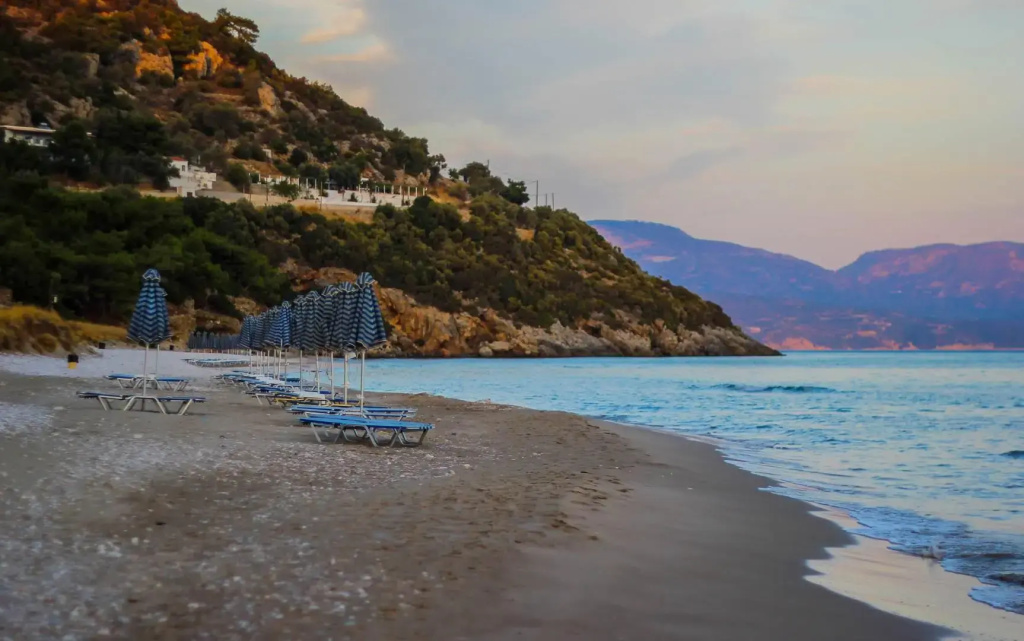 Beach & Waterfront