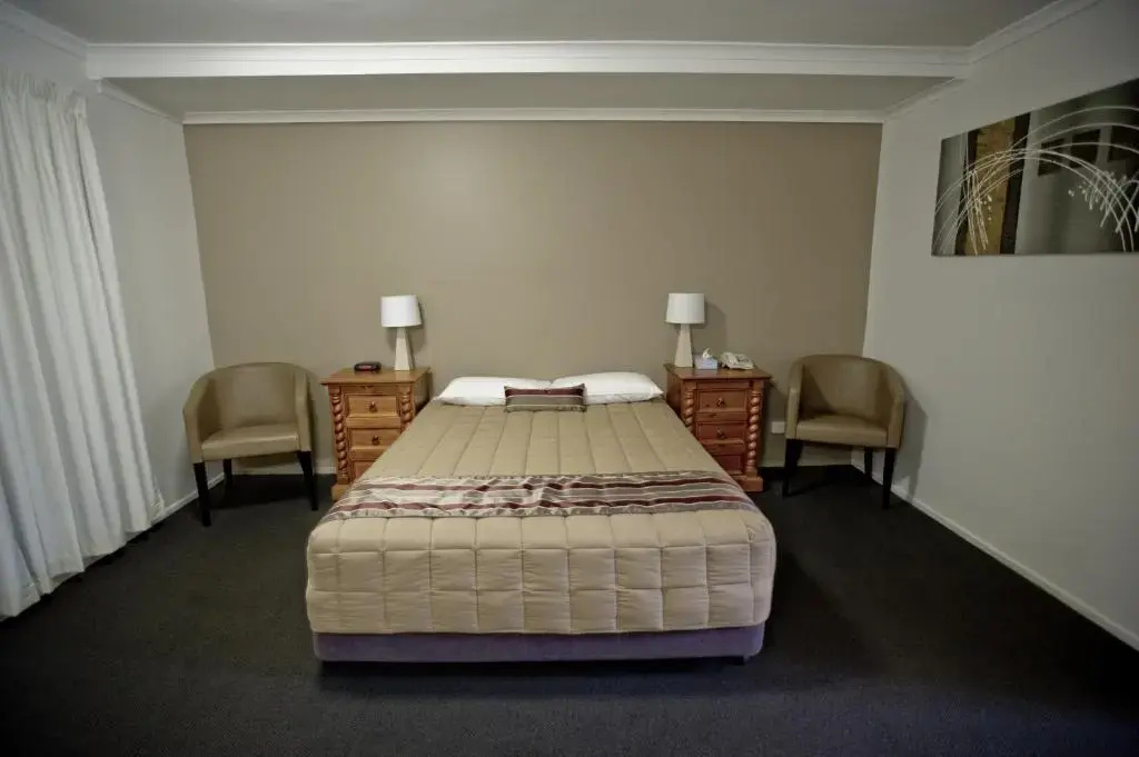 Executive Double room (full double bed)