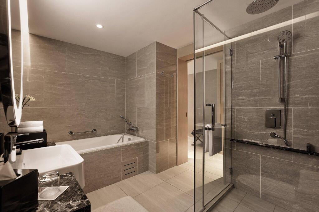 Renaissance Kuala Lumpur Hotel