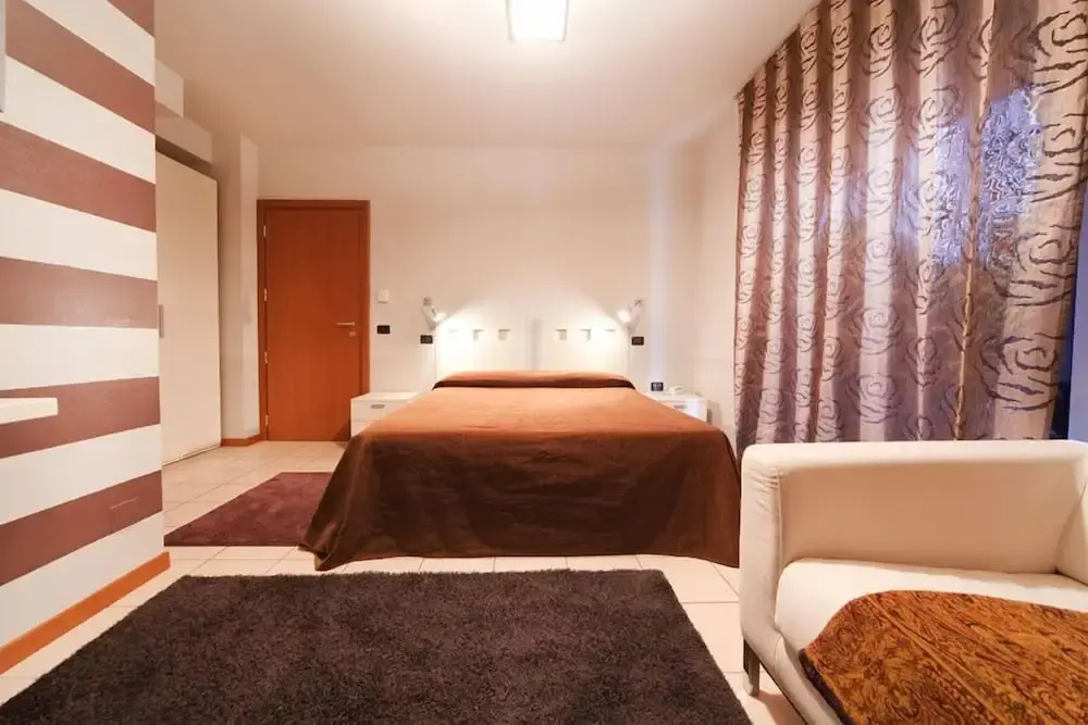 Standard Triple room with balcony