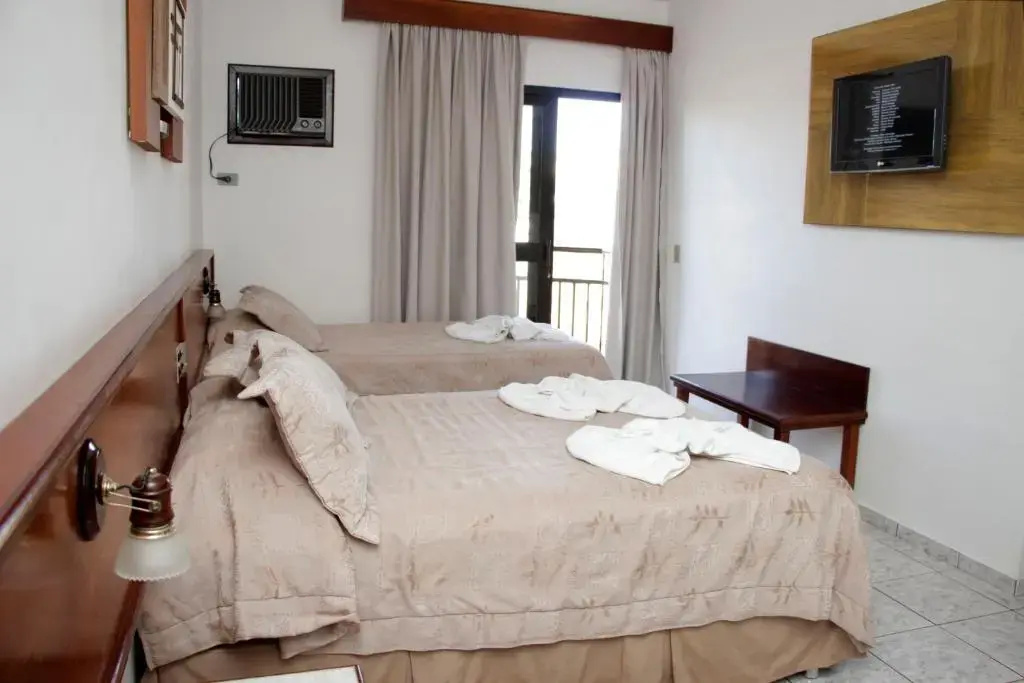 Deluxe Triple room with lake view