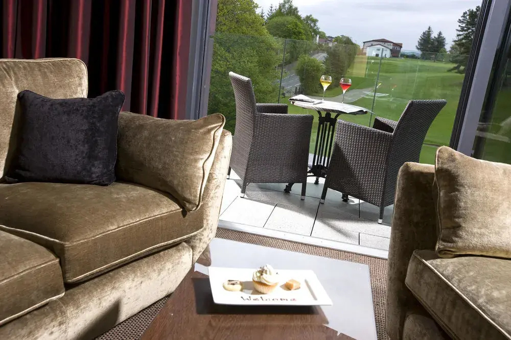 Balcony & Terrace