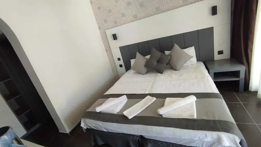 Kalamar Hotel — 2