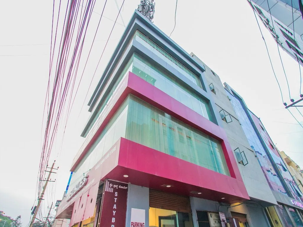 Stay Bridge Vibe by OYO Rooms