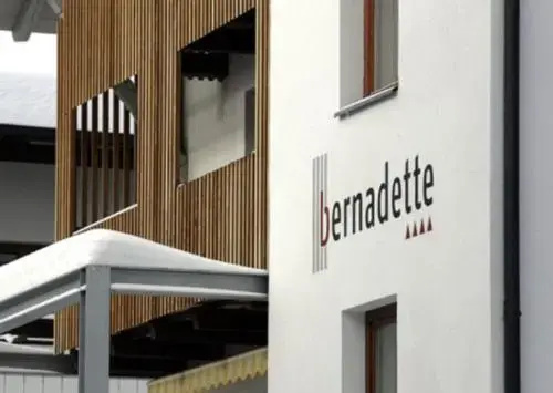 Hotel Bernadette