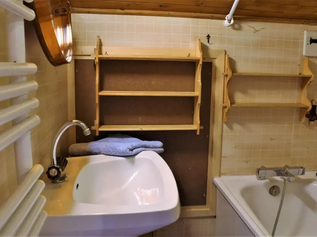 Afficher la photo 8 — Appartement Risoul, 1 pièce, 4 personnes - FR-1-330-131
