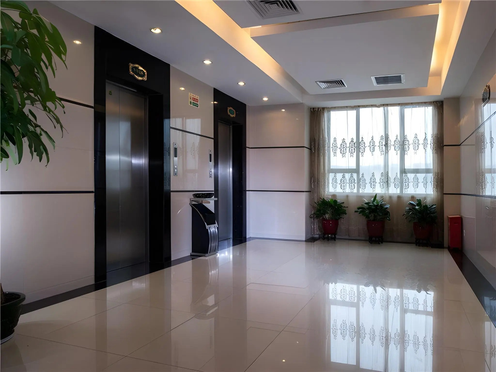 Vienna Hotel Shenzhen Pinghu Center Metro Station - Général