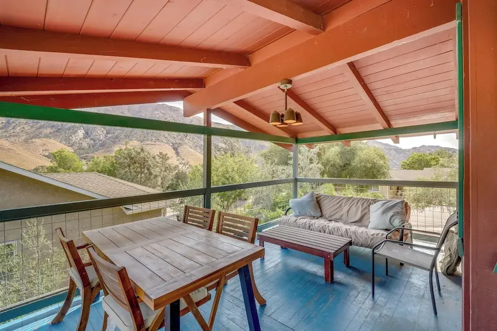 Scenic Kernville Getaway w/ Deck & Mountain Views!