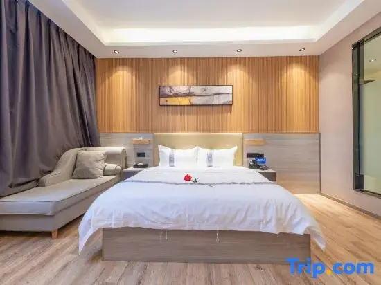 Business Double room (full double bed)