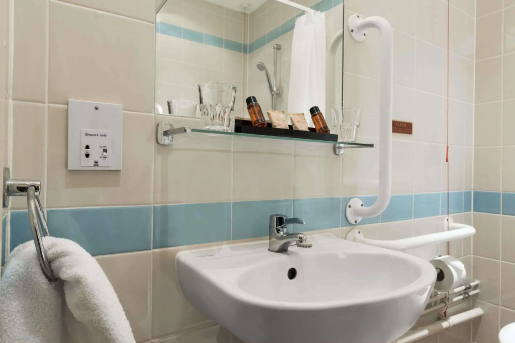 Ramada by Wyndham Loughborough Hotel - Général