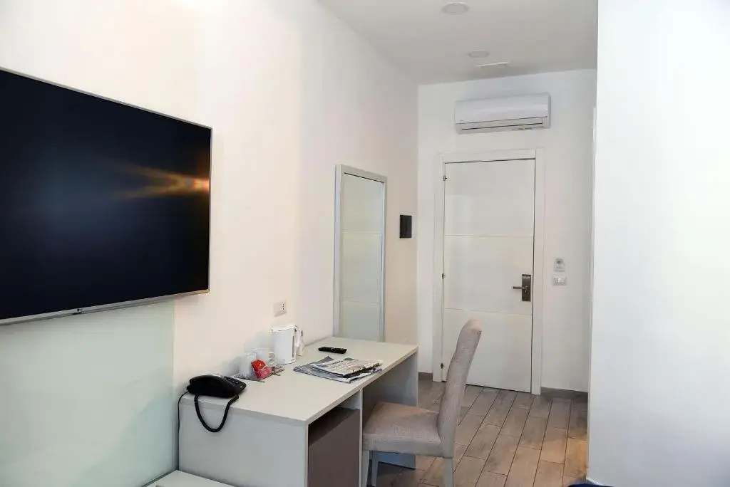 Standard Double room (full double bed)