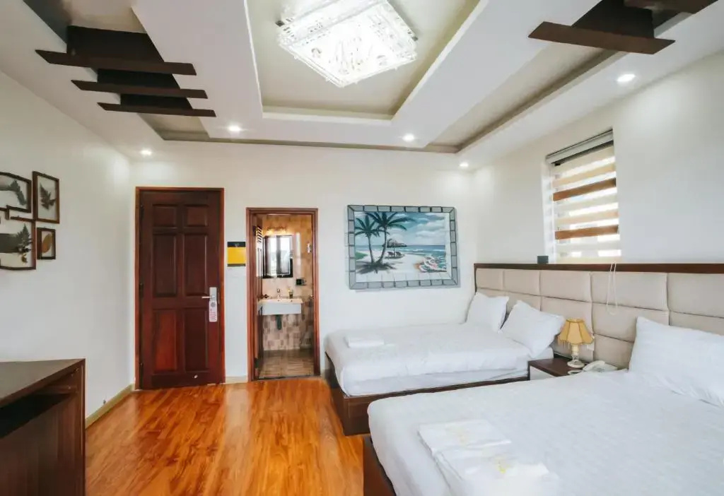 Standard Quadruple room with mountain view