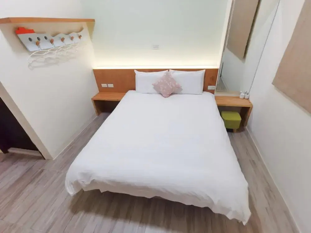 Economy room