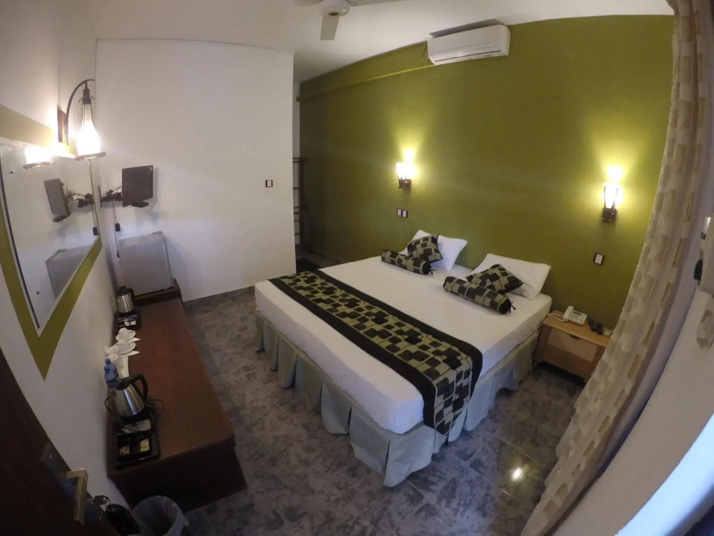Standard Double room with pool view (full double bed)