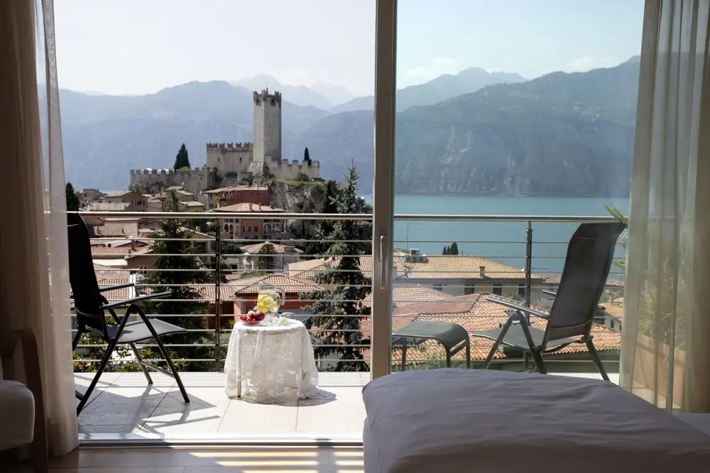 Balcony & Terrace