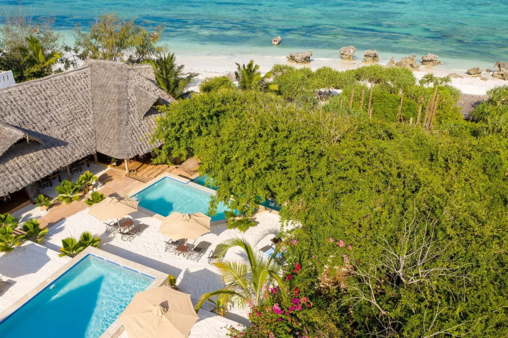 Sunshine Bay Hotel