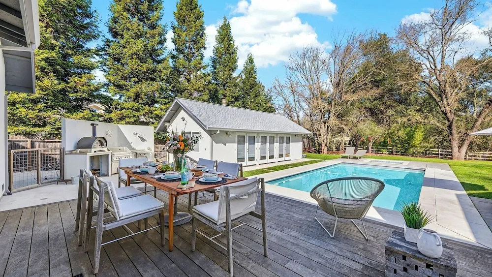 Casa Sonoma by Avantstay Private Pool + Hot Tub + Theater Minutes to Sonoma Plaza + Top Wineries