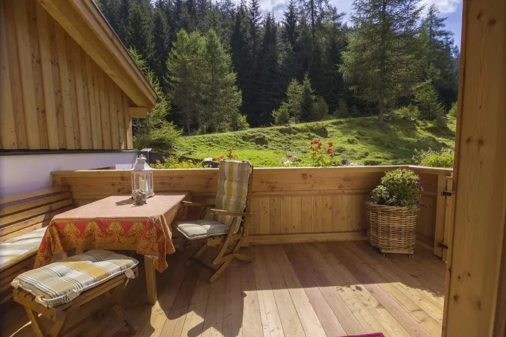 Balcony & Terrace