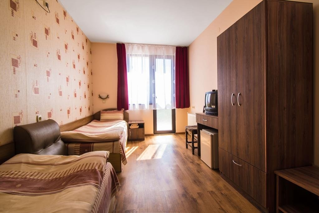 Hotel Bor — 4