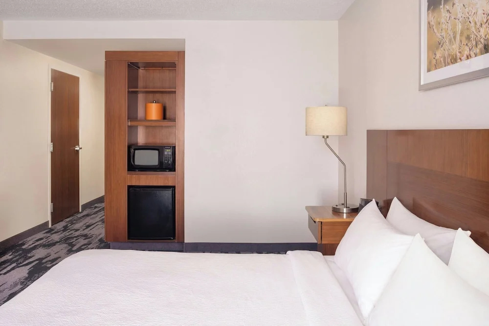 Fairfield Inn & Suites by Marriott Cape Cod Hyannis - Chambres