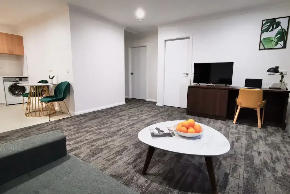 2 Bedrooms Apartment