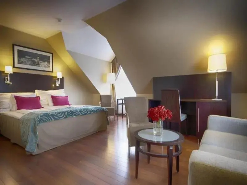 Standard Junior Suite