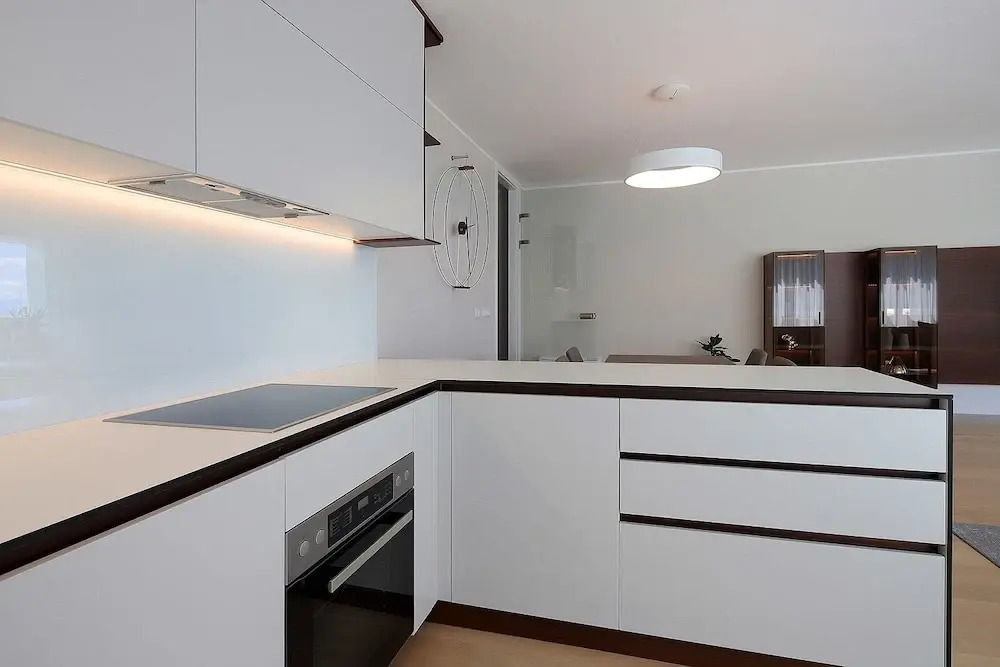 Stylish Apartment 100m from the Beach - фото 22