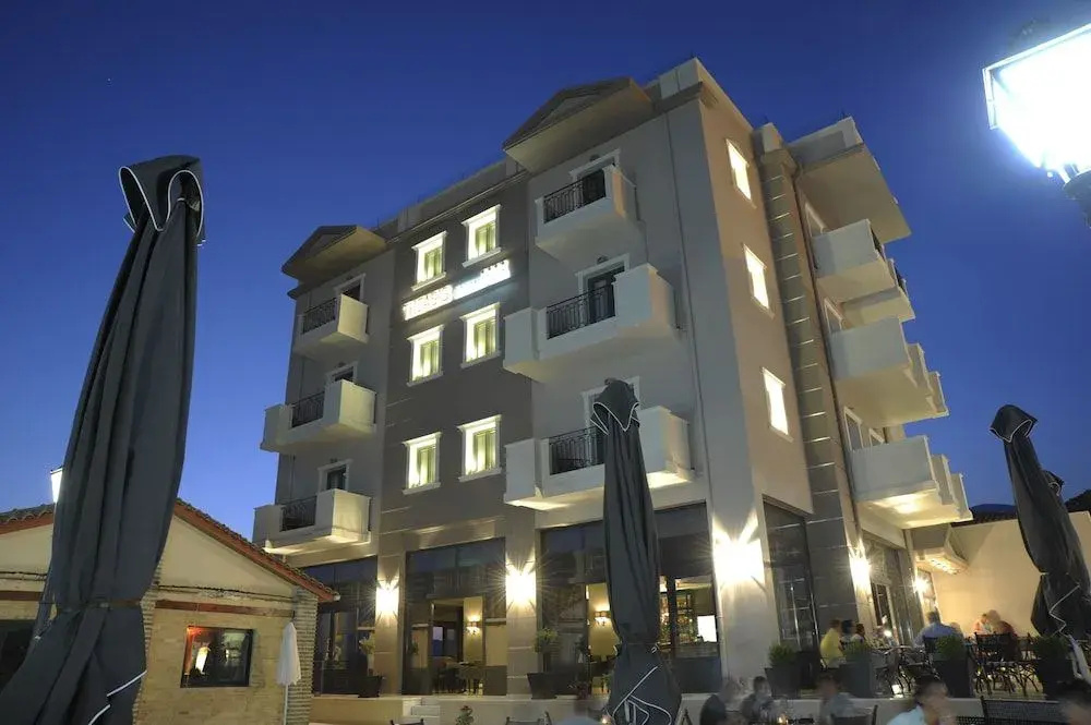 Theasis Hotel Paramythia