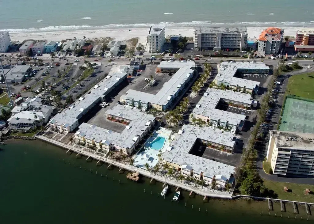 Barefoot Beach Resort - Général