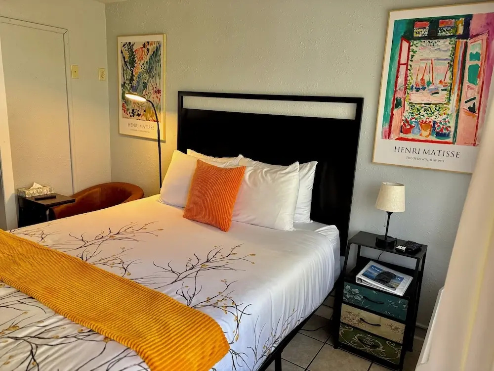 Standard Double room (full double bed)