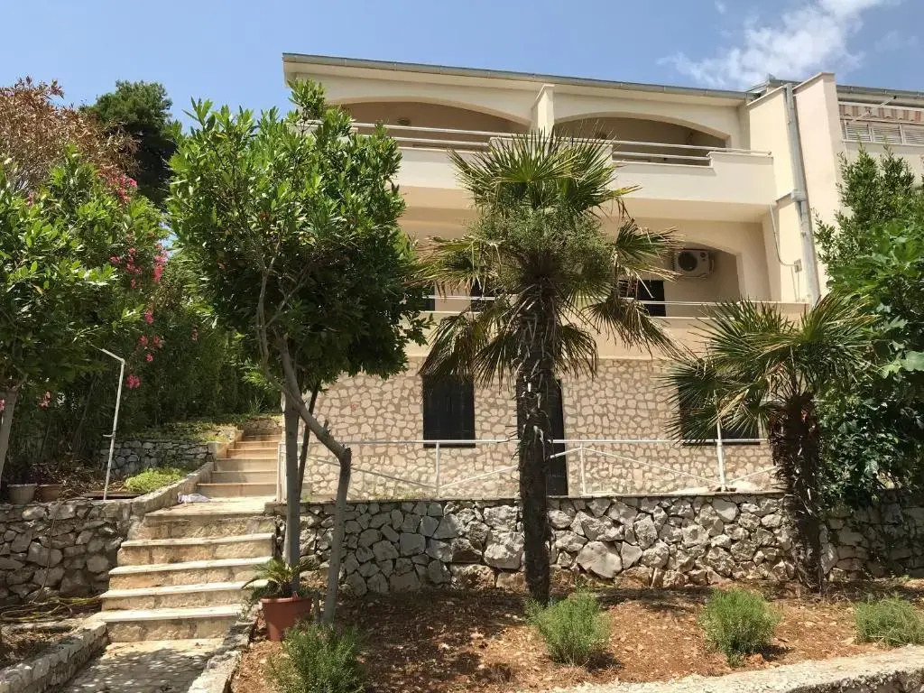 Seaside Apartments
