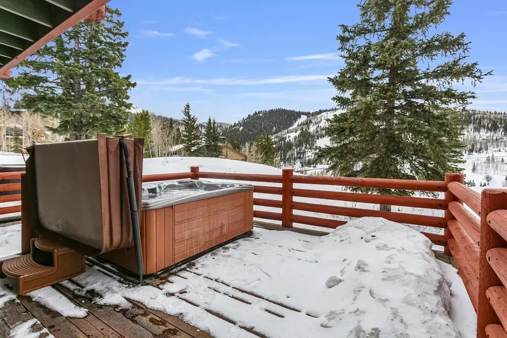 11 - Two Bedroom with Spa Enclave 2 Condo