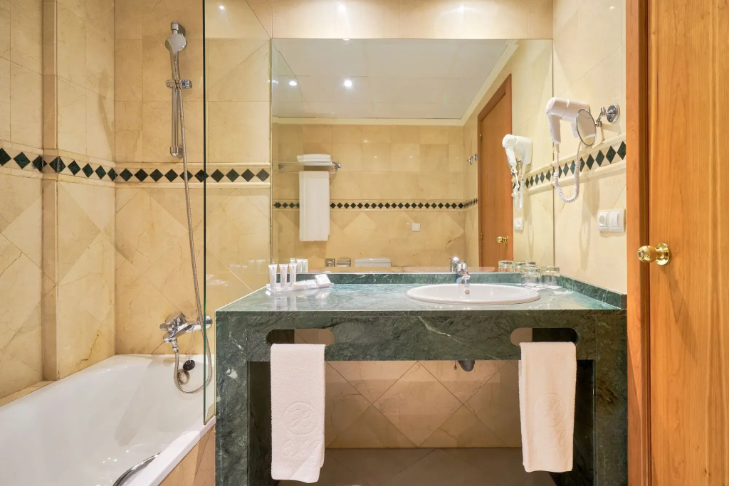 Hotel Exe Ciudad de Cordoba - Général