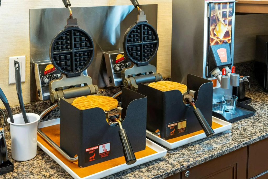 Comfort Inn Surrey Hotel - фото 16