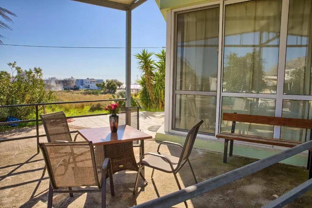 Balcony & Terrace