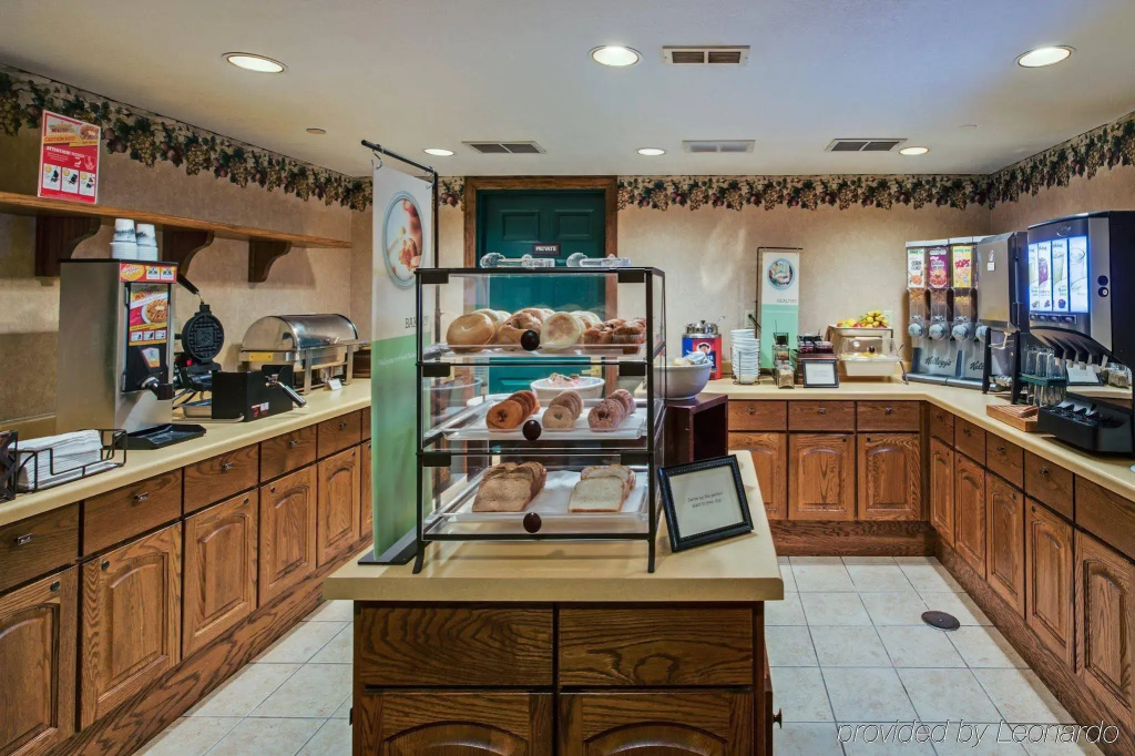 Holiday Inn Express & Suites Zion by IHG - фото 20