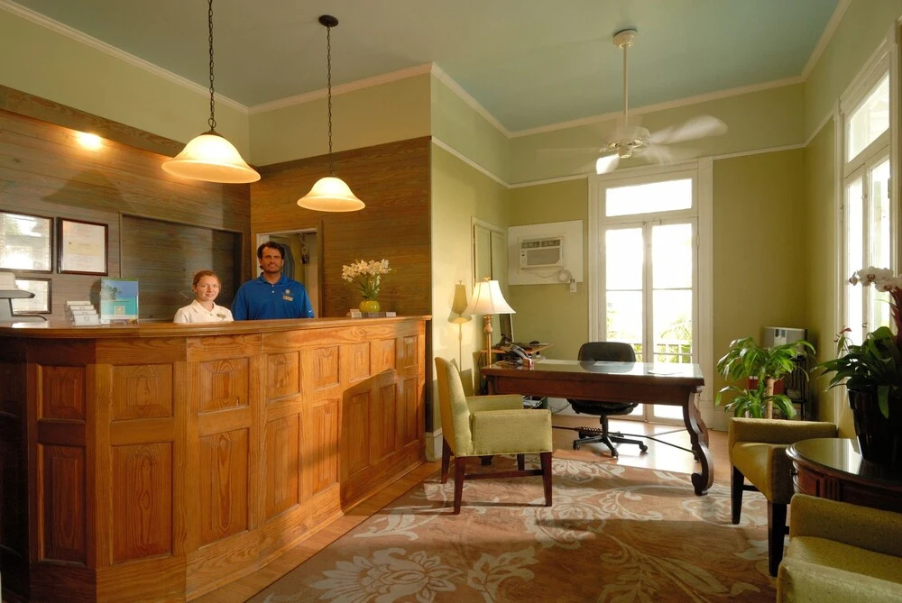 Lobby & Reception