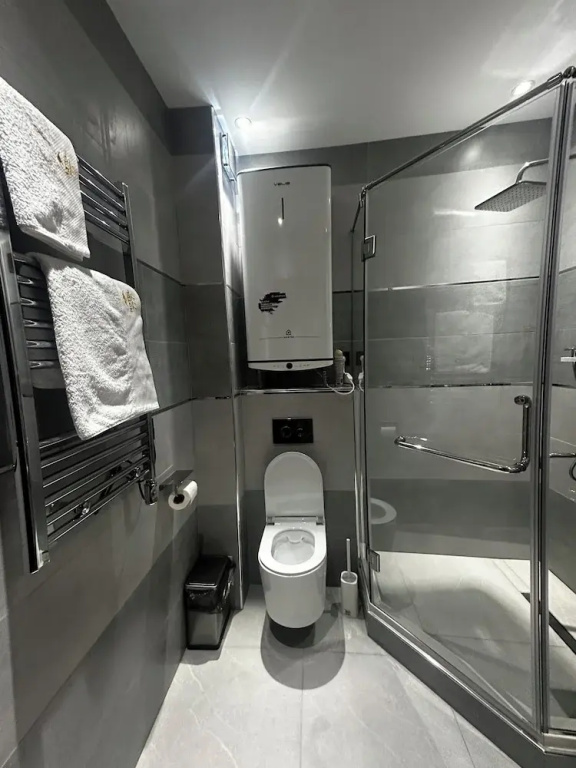 Standard Double room with courtyard view (full double bed)