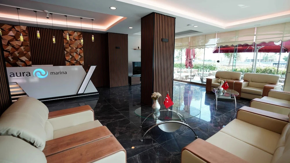 Aura Marina Hotel — фото