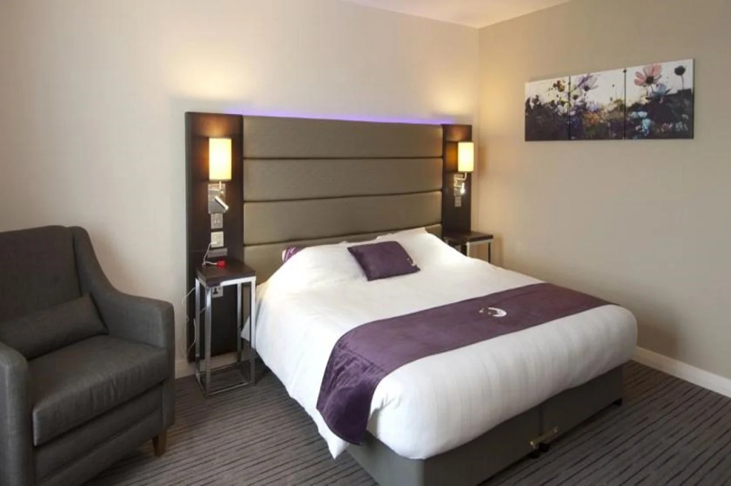 Premier Inn London Greenford — фото
