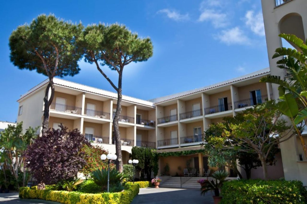 Hotel photo 34