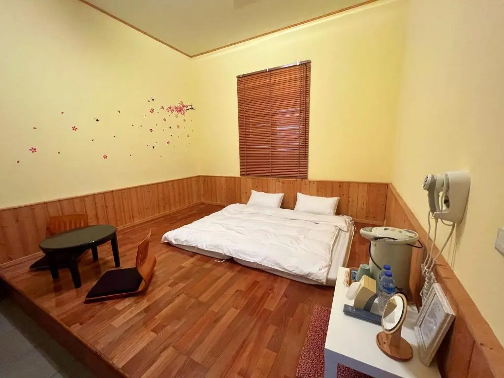 Standard Double room (twin beds)