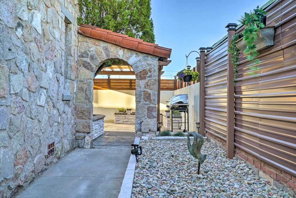 Pet-friendly El Paso Escape w/ Patio + Grill!